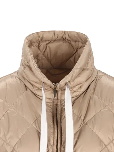 Max Mara Diamond-patterned Quilted Gilet In Neutral