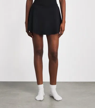 Skims Smooth Layers Mini Skort In Black