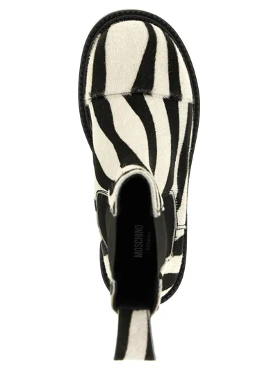 Moschino Zebra Pattern Ankle Boots Elastic Panels In Blanco