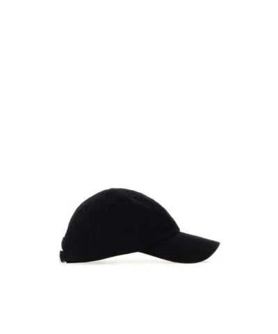 Gucci Versatile Adjustable Cap With Curved Brim In Black