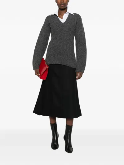 The Latest 엘레오노라 V넥 알파카 울 스웨터 In Gray
