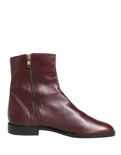 Dolce & Gabbana Leather Ankle Boot In Maroon