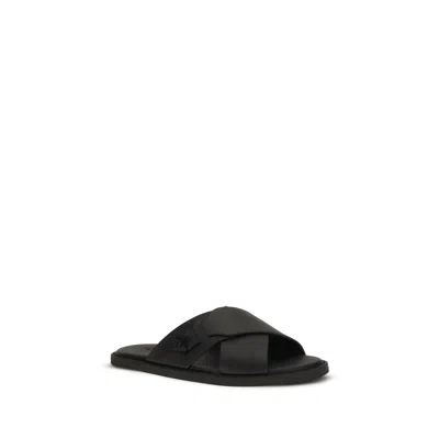 Fendi Crossed X-strap Calfskin Slide Sandals In Black