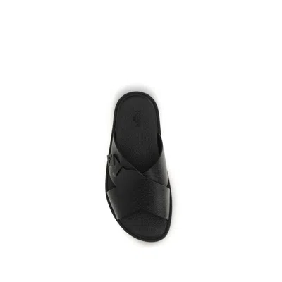 Fendi Crossed X-strap Calfskin Slide Sandals In Black