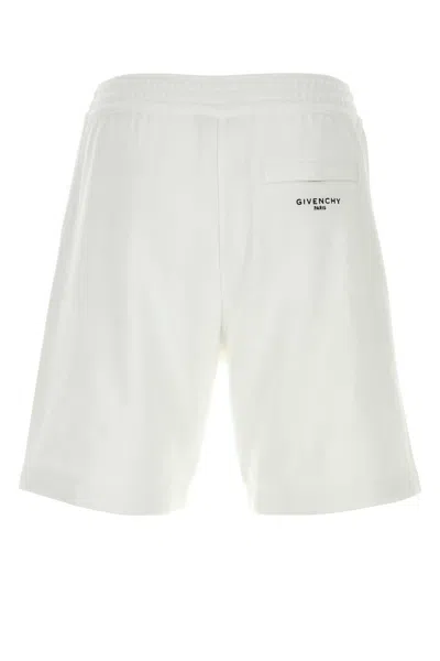 Givenchy Shorts Bermuda Shorts In White