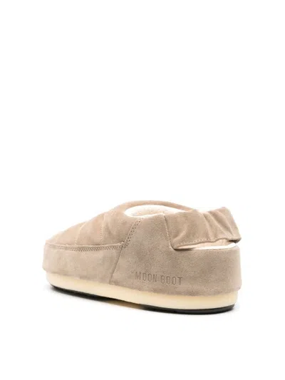 Moon Boot Evolution Logo Band Sandals In Beige