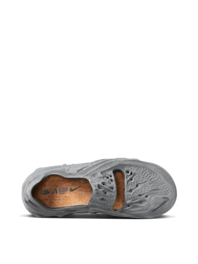 Nike Ispa Universal Sneakers In Gray
