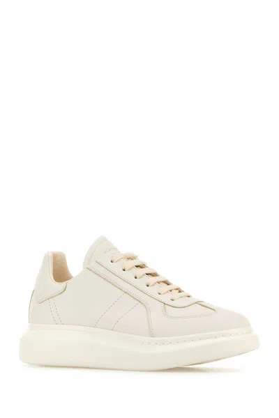 Alexander Mcqueen Leather Low-top Sneaker In White