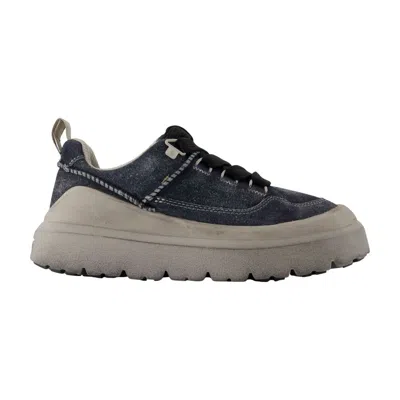 Ugg Sneakers Chunky Sole Pull Tab Contrast Stitching In Black