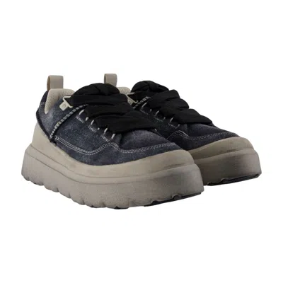 Ugg Sneakers Chunky Sole Pull Tab Contrast Stitching In Black