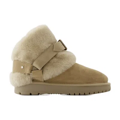 Burberry Shearling-lined Leather Boot In Neutral