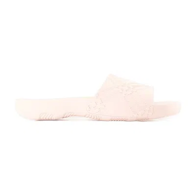 Burberry Embossed Pattern Slides Flat Sole Open Toe In Pink
