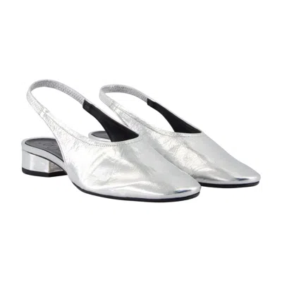 Aeyde Dua Flat In Silver