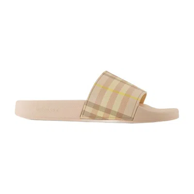 Burberry Slide In Neutral