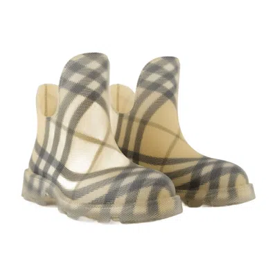 Burberry Marsh Low Ankle Boots In Multi
