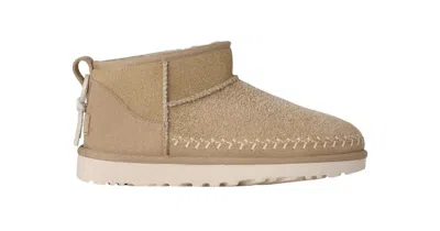 Ugg Boot In Neutral
