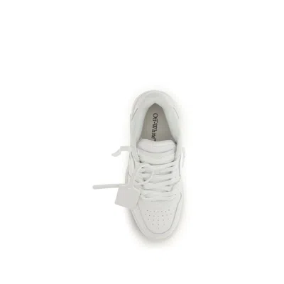 Off-white Monochromatic Leather Sneakers With Textured Sole In White