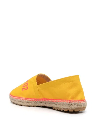 Dsquared2 Logo-print Espadrille In Yellow