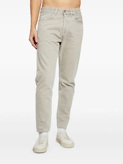 Eleventy Light Grey Buttoned Jeans In Gray