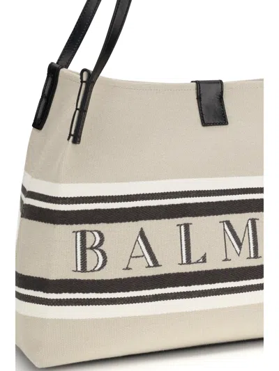 Balmain Release Shoulder Bag In Beige