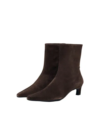 Alohas Ambar Rift Pointed Toe Kitten Heel Suede Boots In Multi