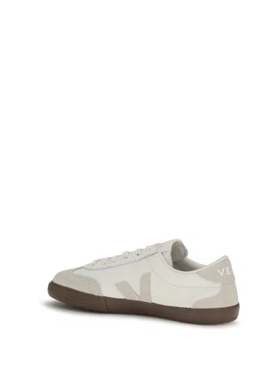 Veja Volley Sneaker In White