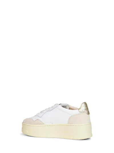 Autry Medalist Platform Sneaker In White