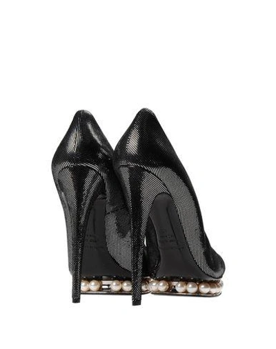 Shop Nicholas Kirkwood Pump In Black