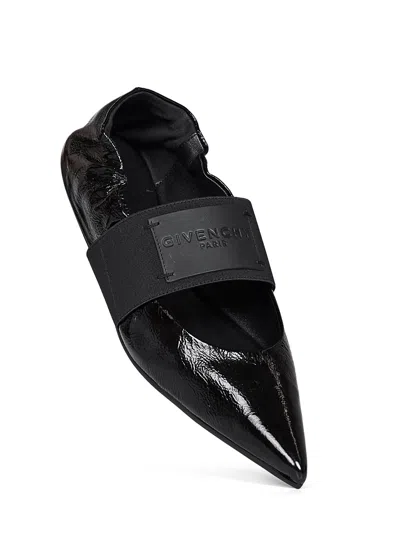 Givenchy Sophisticated Flat Shoes With Pointed Toe Design In Black
