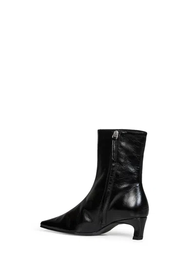 Alohas Ankle Boot In Black