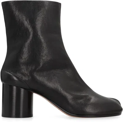 Maison Margiela Tabi Boot In Black