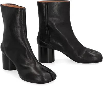 Maison Margiela Tabi Boot In Black