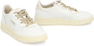 Autry Medalist Leather Low-top Sneakers In White
