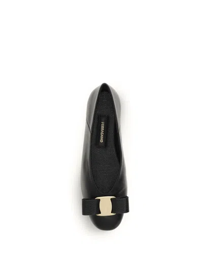 Ferragamo Vara Bow Flat In Black