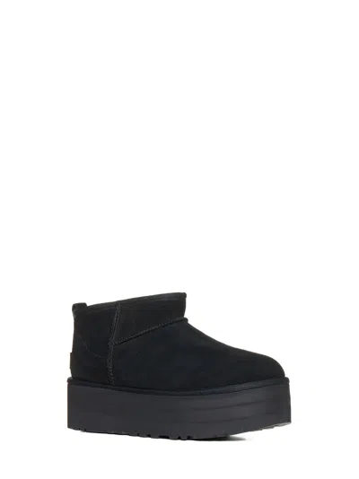 Ugg Classic Ultra Mini Low-cut Platform Leather Boots In Black