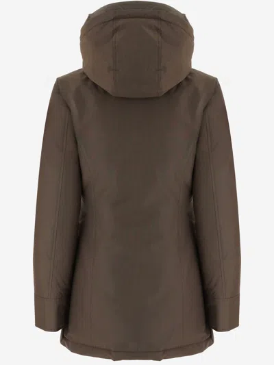 Woolrich Pinecone Hooded Logo Detail Cotton-blend Jacket In Brown