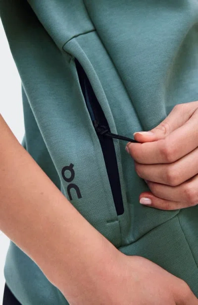 On Focus Tech Crewneck Sweatshirt In Green