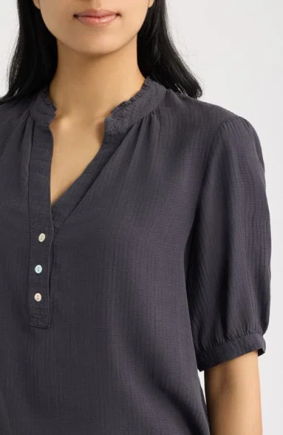 Cloth & Stone Puff Sleeve Half Placket Top In Eclipsed Black