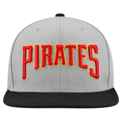 Mitchell & Ness Gray Pittsburgh Pirates Cooperstown Collection Basic Flip Snapback Hat In Gray