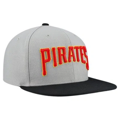 Mitchell & Ness Gray Pittsburgh Pirates Cooperstown Collection Basic Flip Snapback Hat In Gray