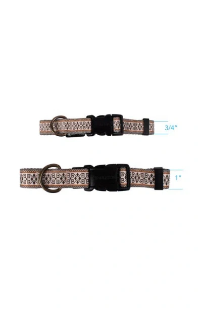 Pendleton Adventure Collar In Brown