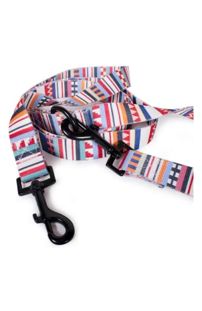 Pendleton Adventure Leash In Multi