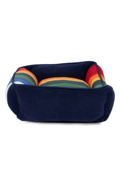 Pendleton Fleece Kuddler Pet Bed In Multi