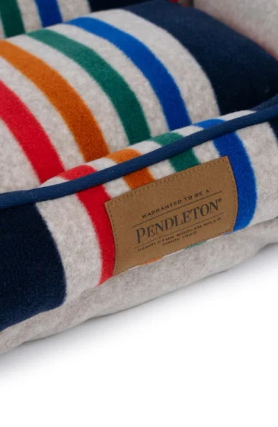 Pendleton Fleece Kuddler Pet Bed In Multi