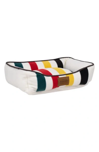 Pendleton Fleece Kuddler Pet Bed In Multi