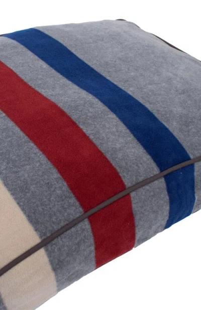 Pendleton Fleece Napper Pet Bed In Multi