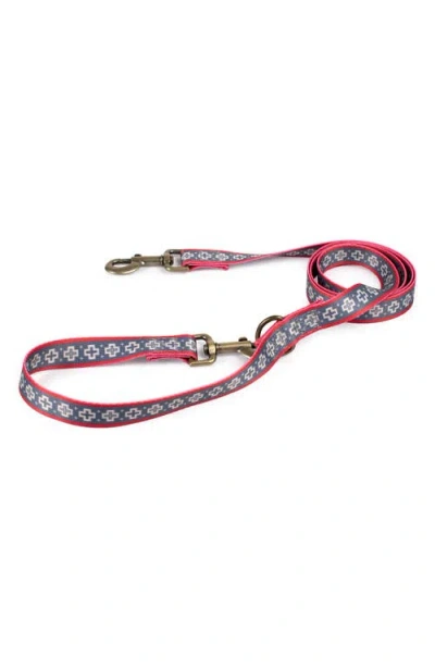 Pendleton Adventure Leash In Multi