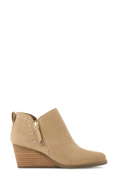 Toms Wedge Leather Bootie In Medium Beige