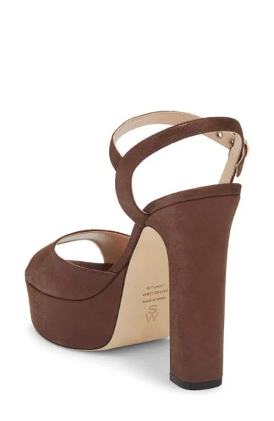 Stuart Weitzman Reade Platform Sandal In Walnut