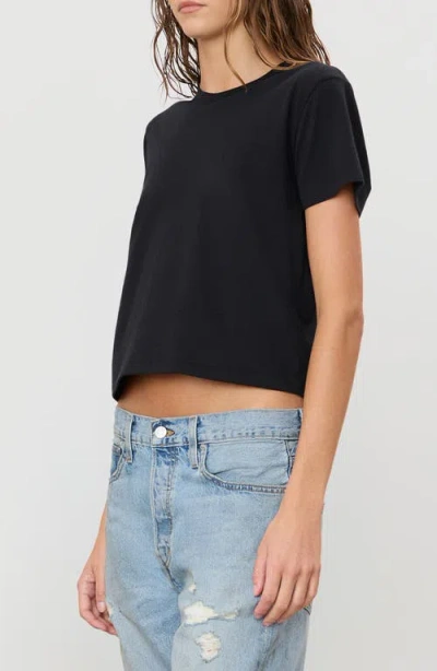Éterne Eterne Short-sleeved Boxy T-shirt In Black